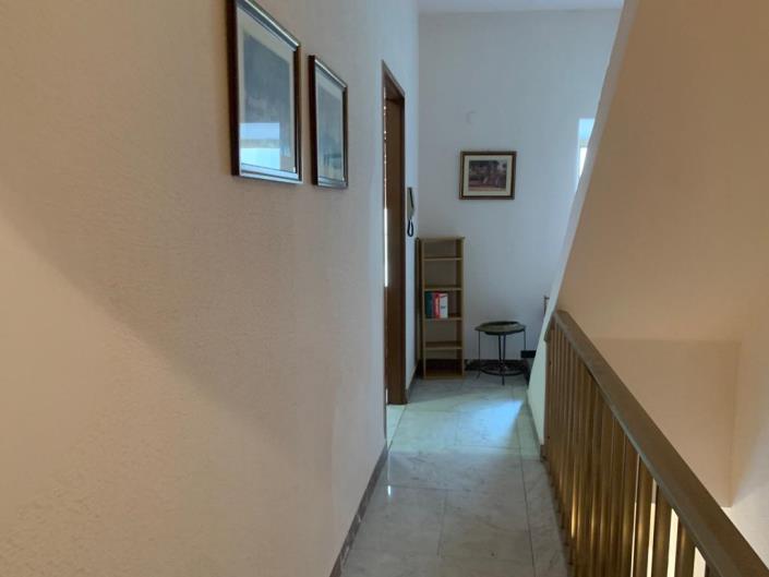 Image No.13-4 Bed Townhouse for sale