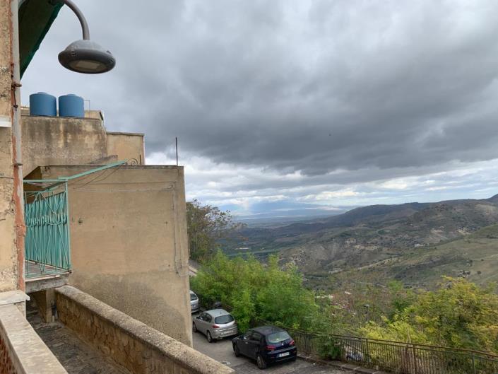 Image No.36-4 Bed Townhouse for sale