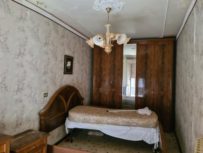 Image No.12-3 Bed Townhouse for sale