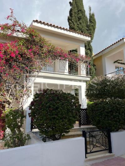 Image No.2-2 Bed Townhouse for sale