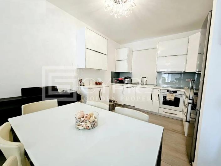 Image No.4-2 Bed Townhouse for sale