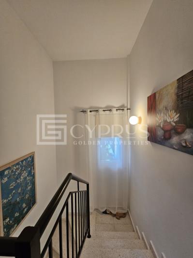 Image No.13-2 Bed Townhouse for sale