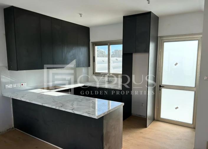 Image No.7-2 Bed Townhouse for sale