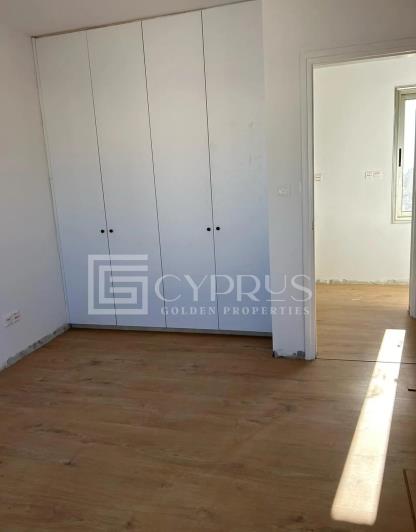 Image No.13-2 Bed Townhouse for sale