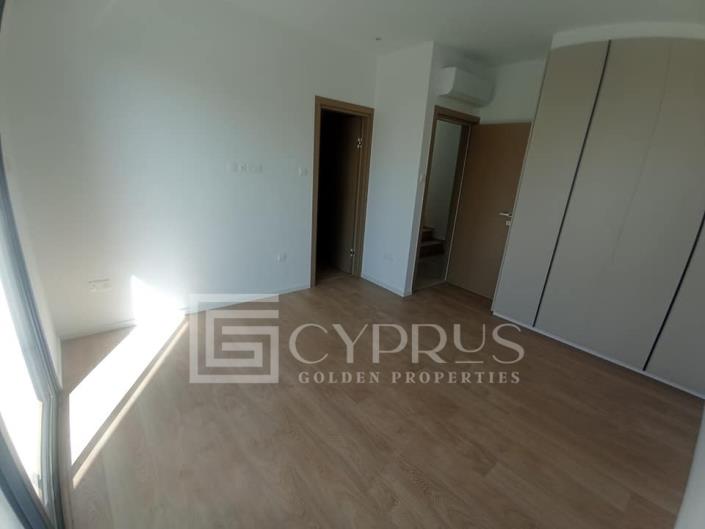 Image No.4-2 Bed Semi-Detached for sale