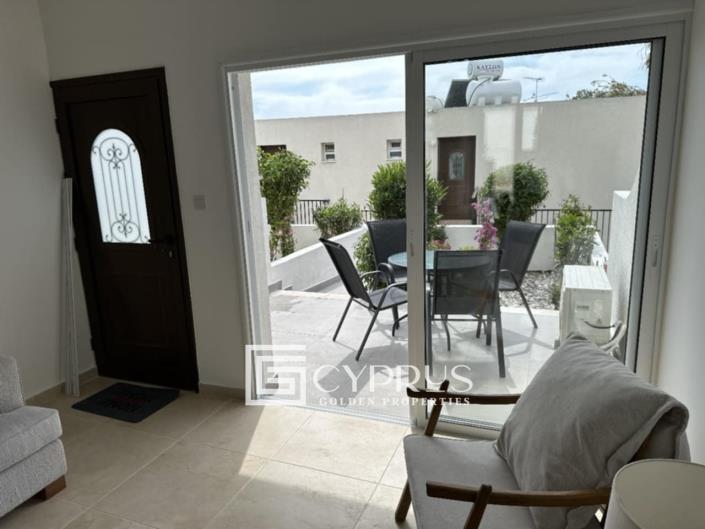 Image No.2-2 Bed Townhouse for sale