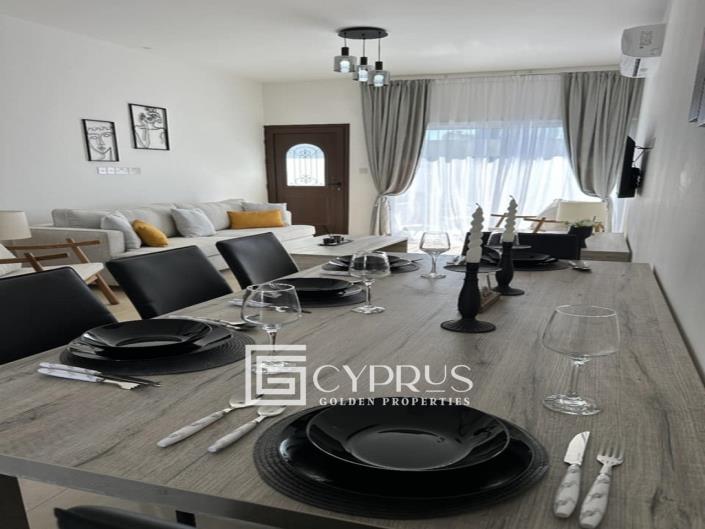 Image No.12-2 Bed Townhouse for sale