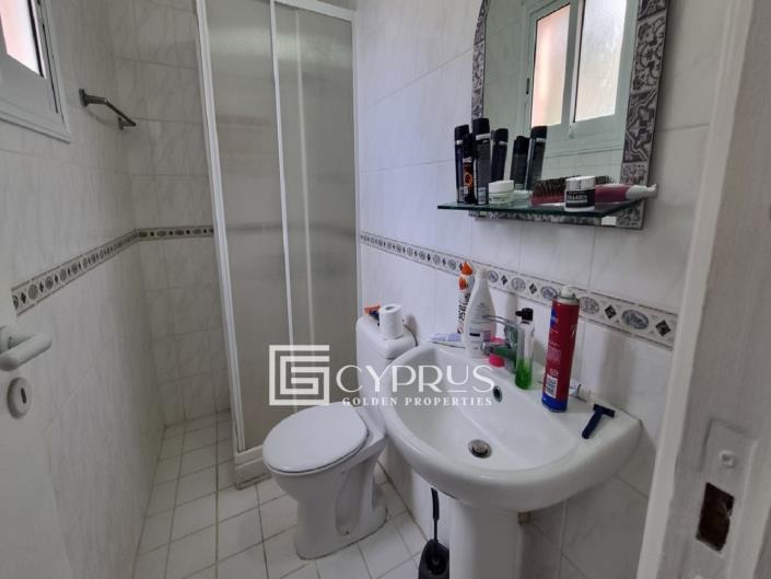 Image No.15-2 Bed Townhouse for sale