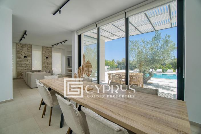 Image No.30-4 Bed Villa / Detached for sale