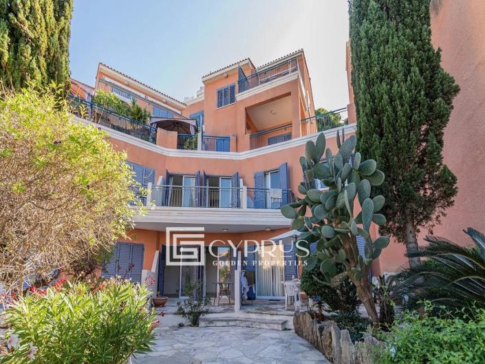 Image No.4-2 Bed Townhouse for sale