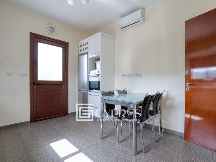 Image No.17-Maison / Villa de 5 chambres à vendre à Stroumpi