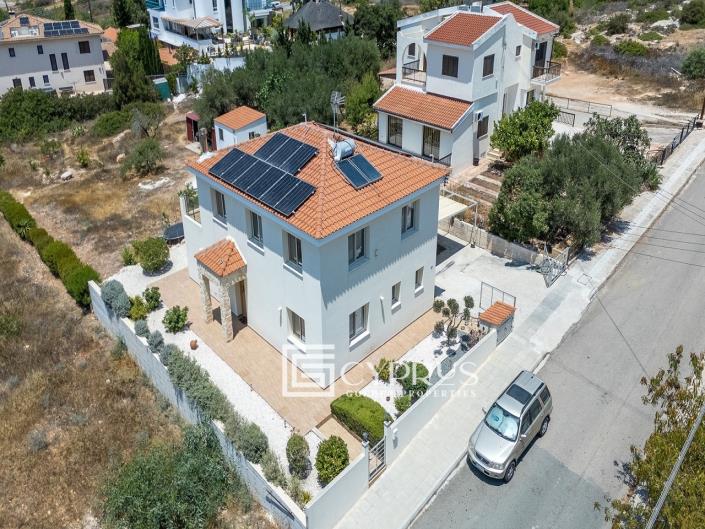 Image No.1-4 Bed Villa / Detached for sale