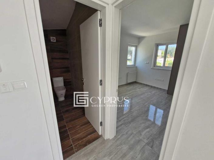 Image No.15-4 Bed Villa / Detached for sale