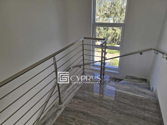 Image No.17-4 Bed Villa / Detached for sale