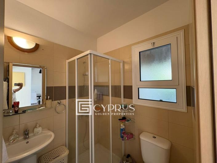 Image No.8-3 Bed Townhouse for sale