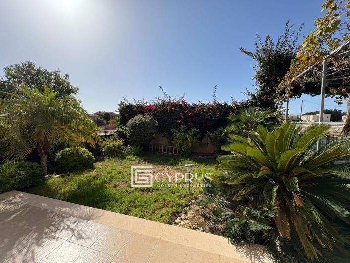 Image No.25-3 Bed Townhouse for sale