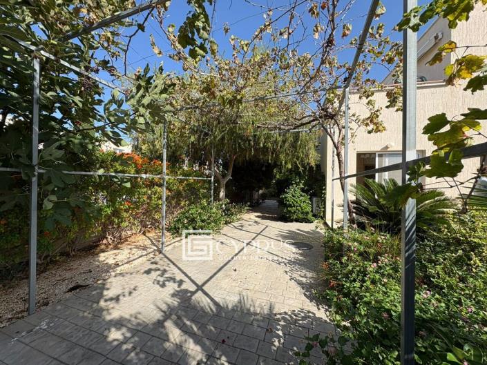 Image No.27-3 Bed Townhouse for sale