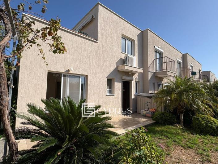 Image No.28-3 Bed Townhouse for sale