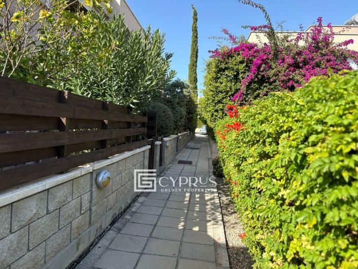 Image No.33-3 Bed Townhouse for sale