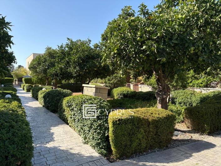 Image No.37-3 Bed Townhouse for sale