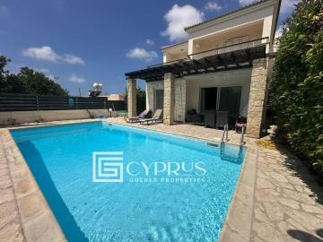 Villa / Détaché de 3 chambres à vendre à Peyia