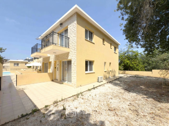 Image No.18-2 Bed Townhouse for sale