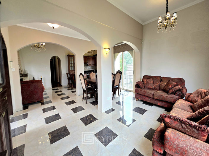 Image No.12-3 Bed Bungalow for sale