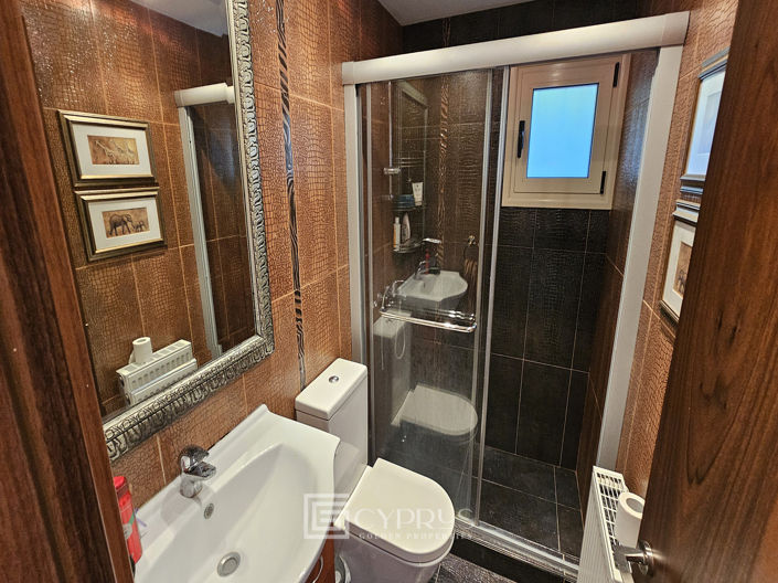 Image No.21-3 Bed Bungalow for sale