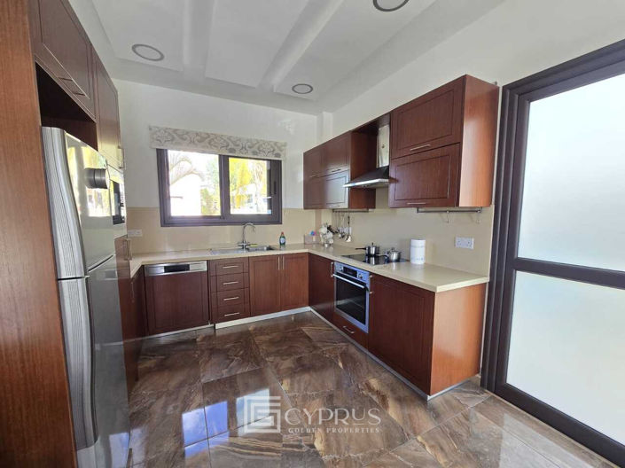 Image No.12-Villa de 3 chambres à vendre à Peyia