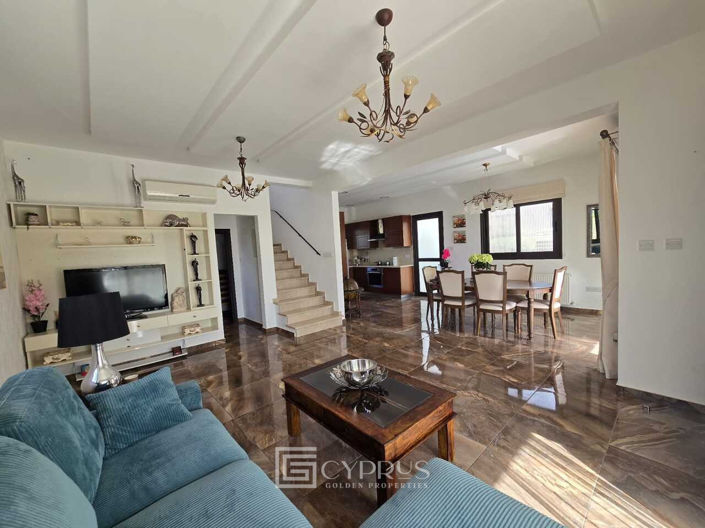 Image No.9-Villa de 3 chambres à vendre à Peyia