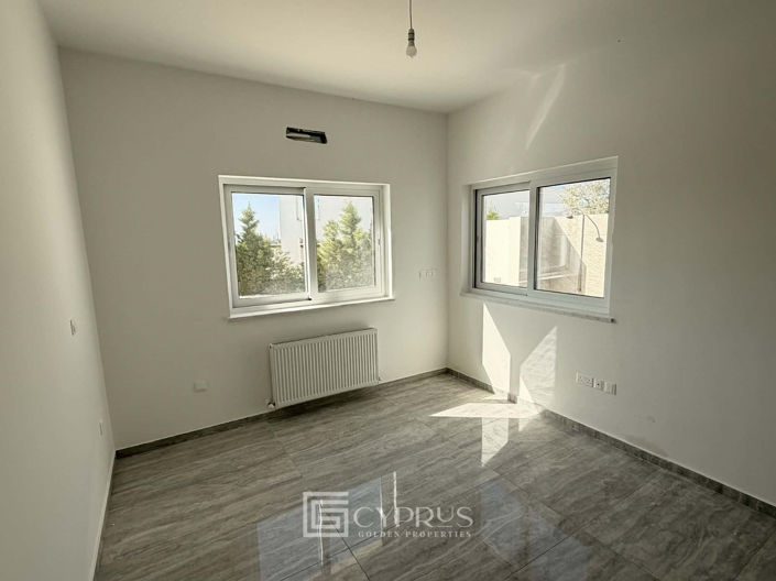 Image No.17-Villa de 4 chambres à vendre à Peyia