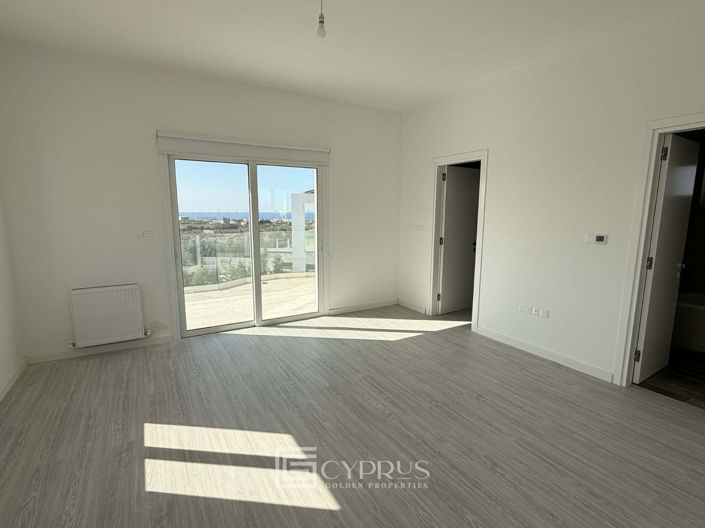 Image No.18-Villa de 4 chambres à vendre à Peyia