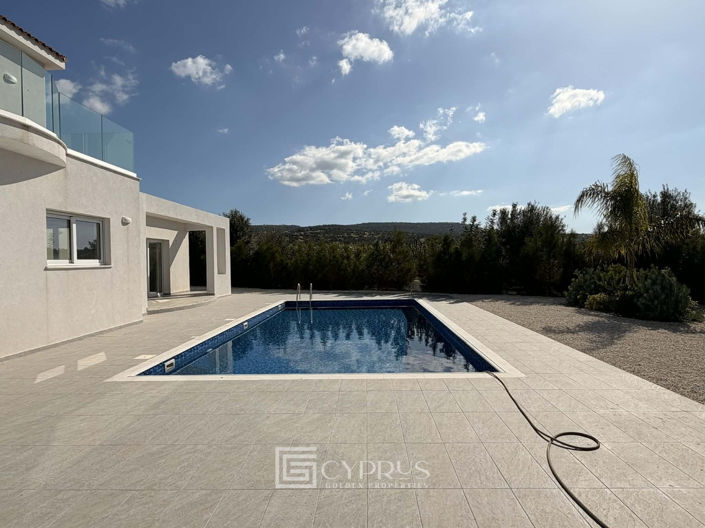 Image No.22-Villa de 4 chambres à vendre à Peyia