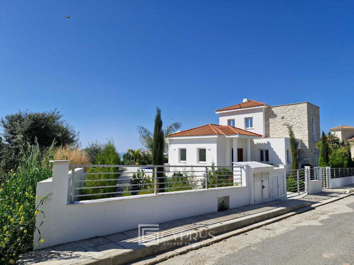 Image No.4-Villa de 4 chambres à vendre à Peyia