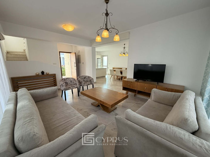 Image No.10-3 Bed Villa for sale