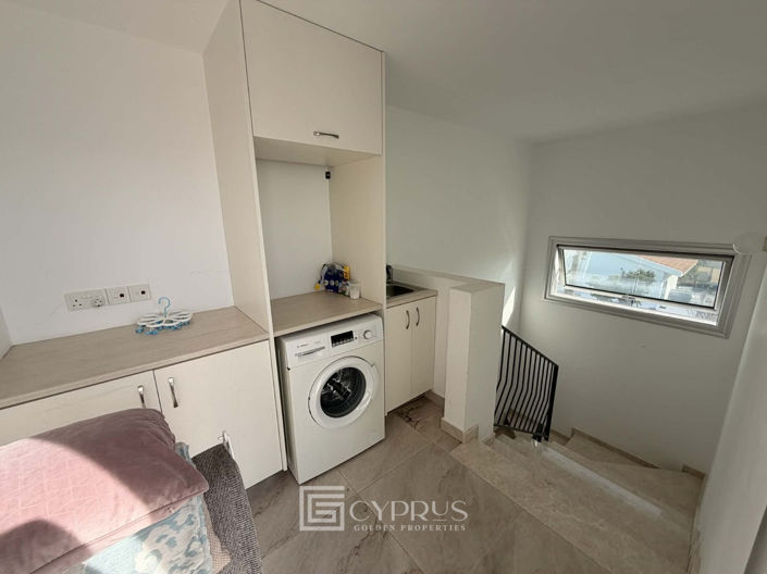 Image No.20-3 Bed Villa for sale