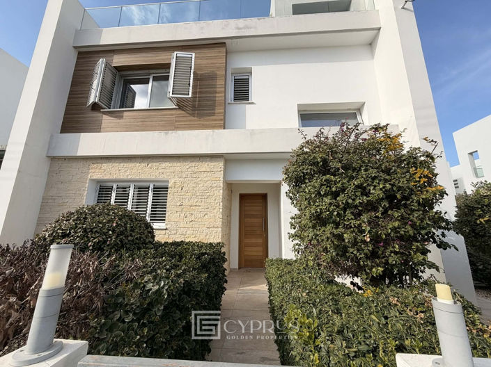 Image No.3-3 Bed Villa for sale