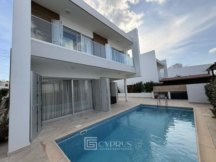 Image No.4-3 Bed Villa for sale