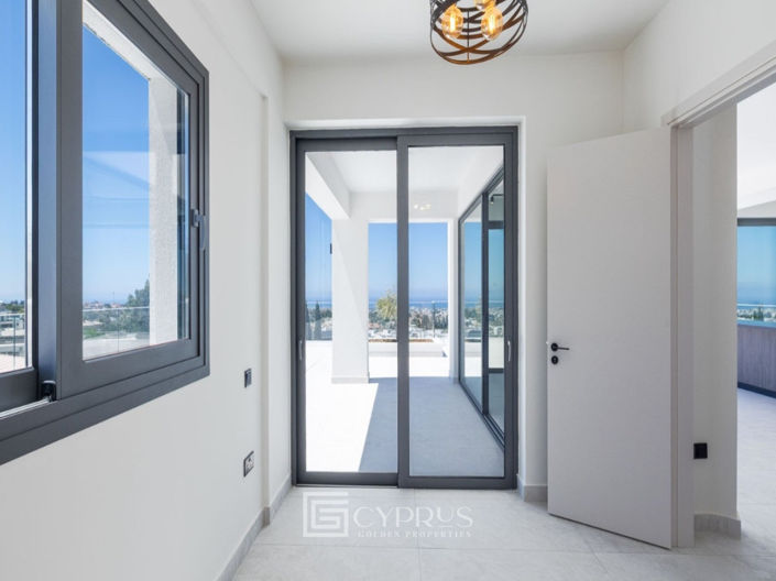 Image No.9-2 Bed Apartment for sale