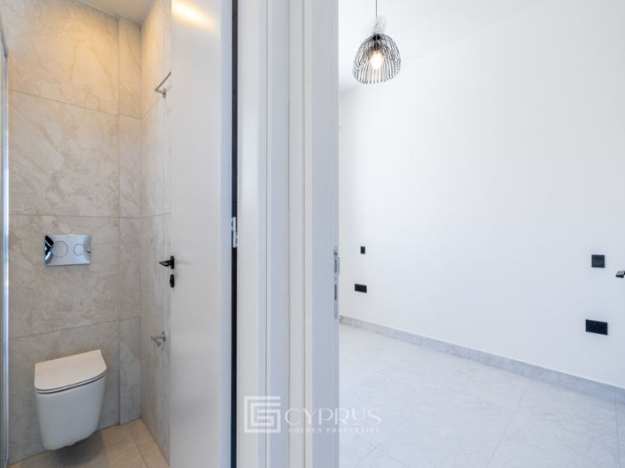 Image No.13-2 Bed Apartment for sale