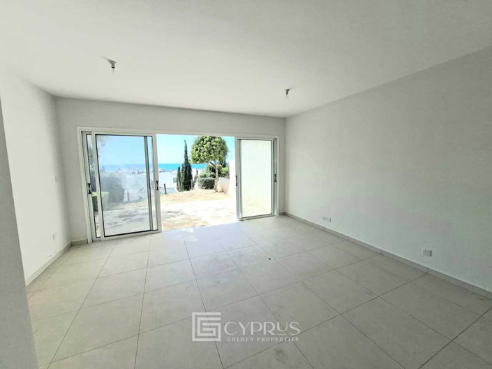 Image No.5-2 Bed Townhouse for sale