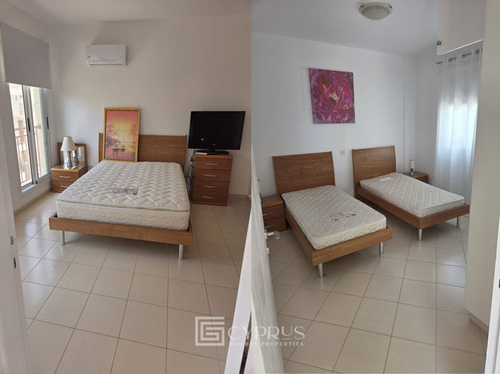 Image No.10-2 Bed Townhouse for sale