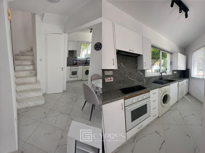 Image No.8-2 Bed Townhouse for sale