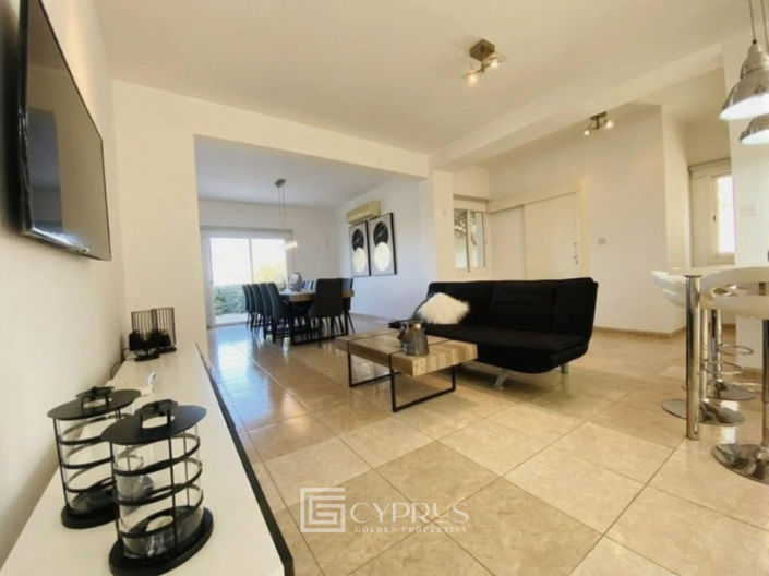 Image No.11-Villa de 5 chambres à vendre à Chlorakas