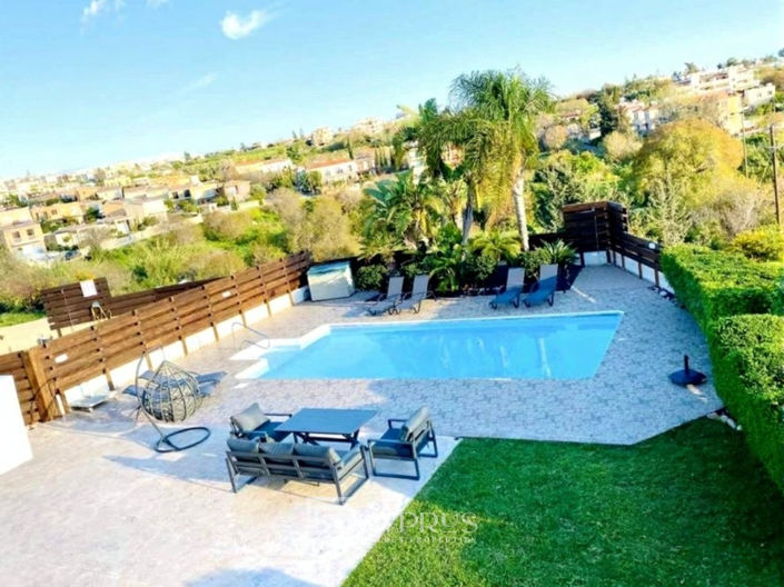 Image No.5-Villa de 5 chambres à vendre à Chlorakas