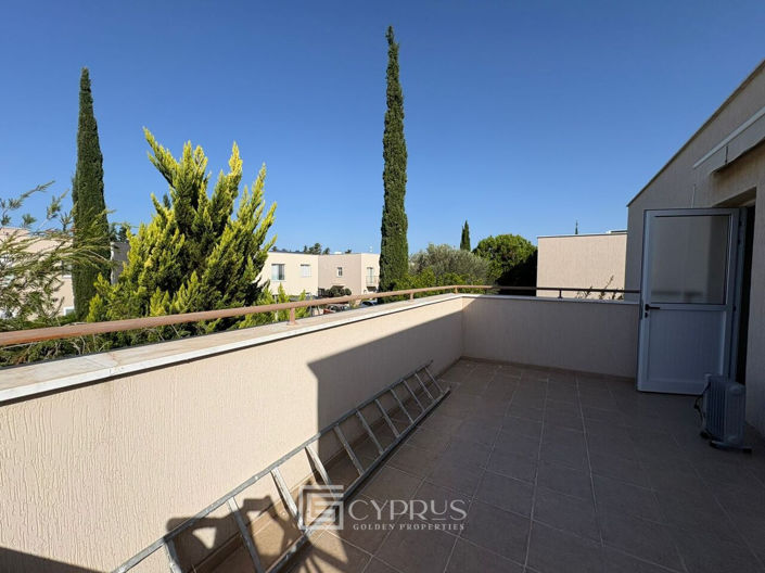 Image No.14-3 Bed Townhouse for sale