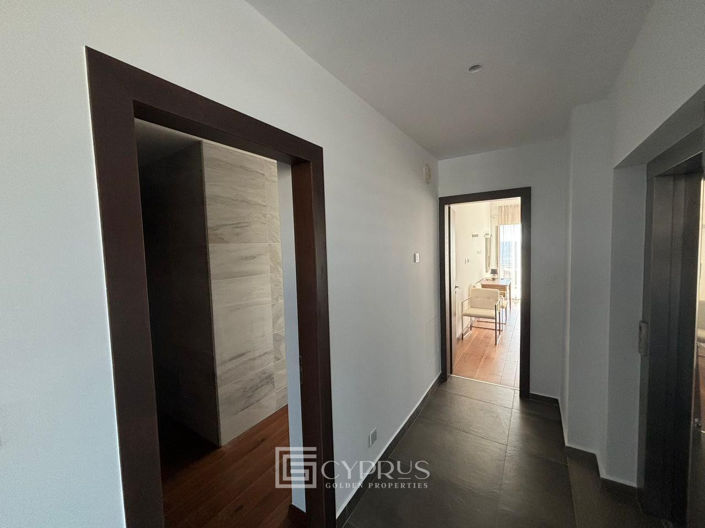 Image No.17-5 Bed Villa for sale