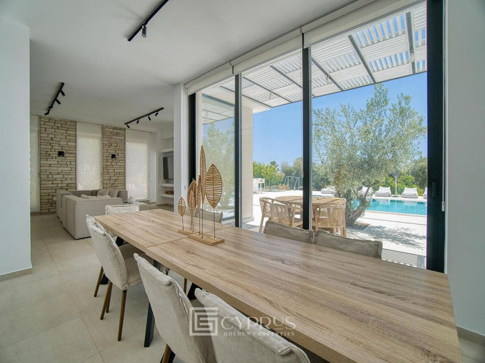 Image No.14-4 Bed Villa for sale