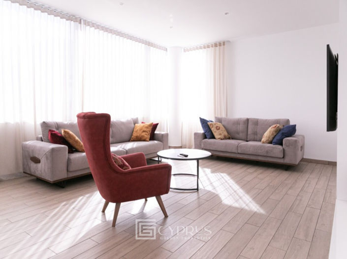 Image No.4-Villa de 4 chambres à vendre à Kato Paphos