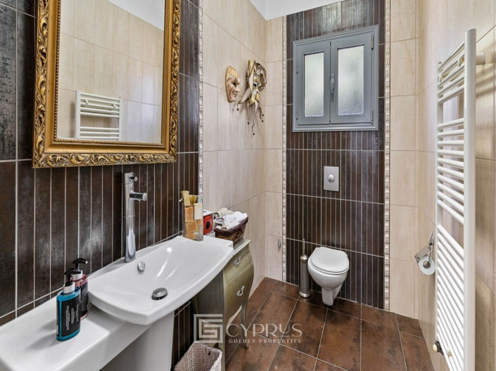 Image No.11-6 Bed Villa for sale